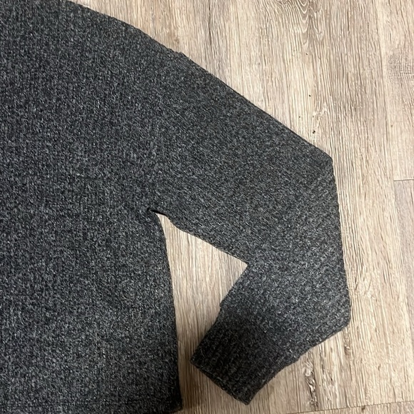 Wilfred Free Ribbed Boxy Crop Long Sleeve Tee - Picture 5 of 9